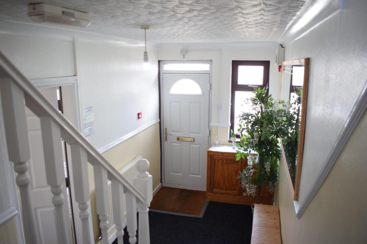 House Stay In Bangor North Wales Exterior photo